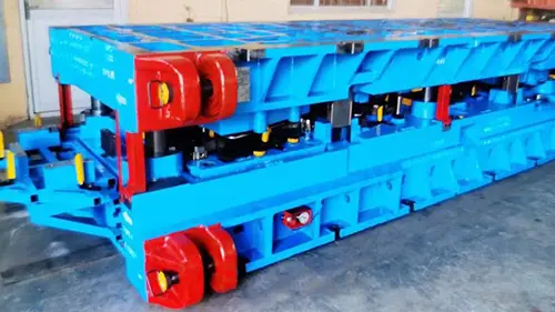 De matrijzen uit de automatische lijnserie helpen het stempelproces in de auto-industrie te evolueren naar snelle automatisering.